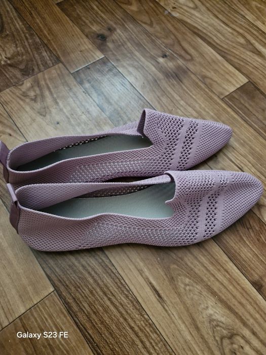 Продам женские макасы