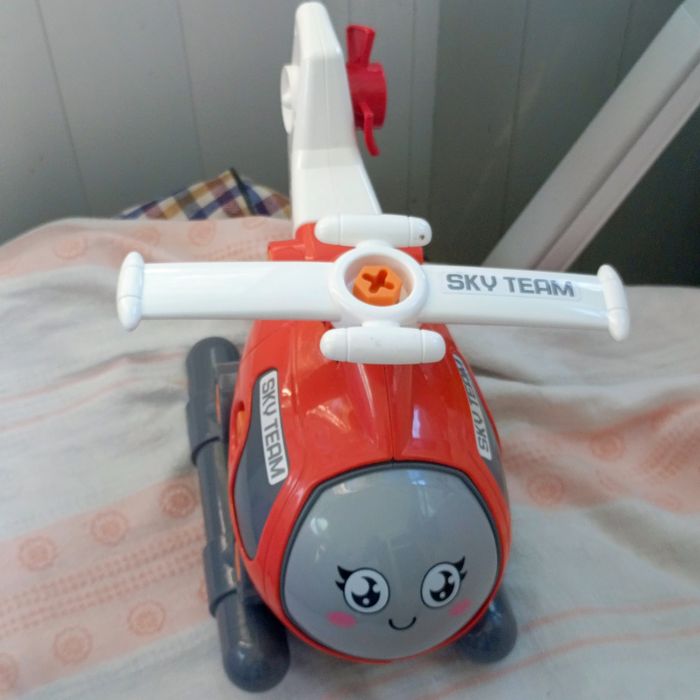 Машинка и вертолёт