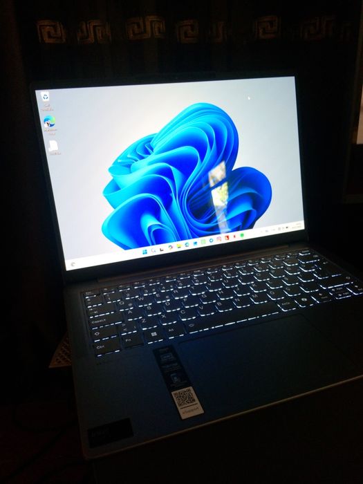 Lenovo yoga slim 7 14lMH9