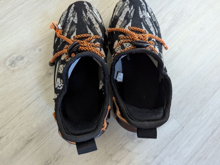 Кросовки для мальчика (31 размер)