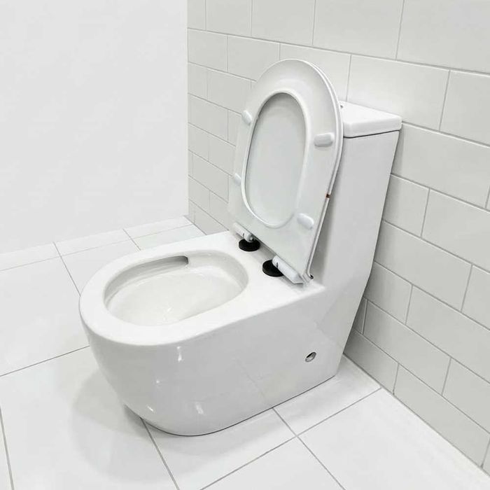 Унитаз литой со смывом Tornado Emerich 218