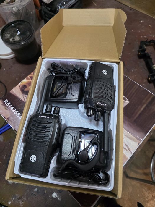 Set 2 Statii walkie-talkie Baofeng , impermeabile,