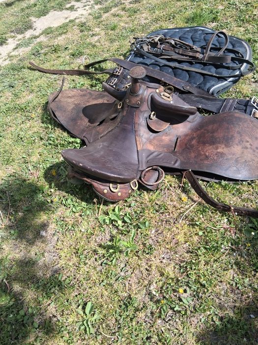Șa de călărie in stare buna