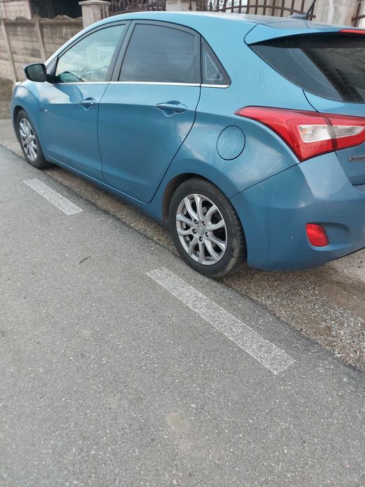 Vand Hyundai i30 1.6