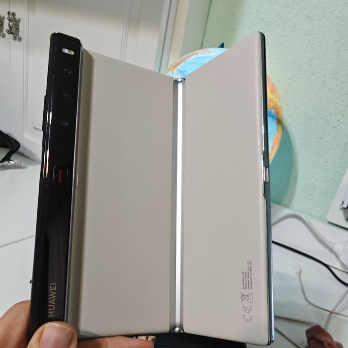 Телефон- таблет Huawei Xs 2 - с гаранция до 07.07.2025