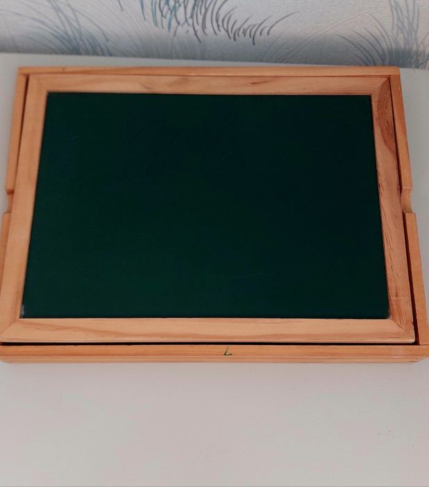 Магнитна двулицева дървена дъска с аксесоари