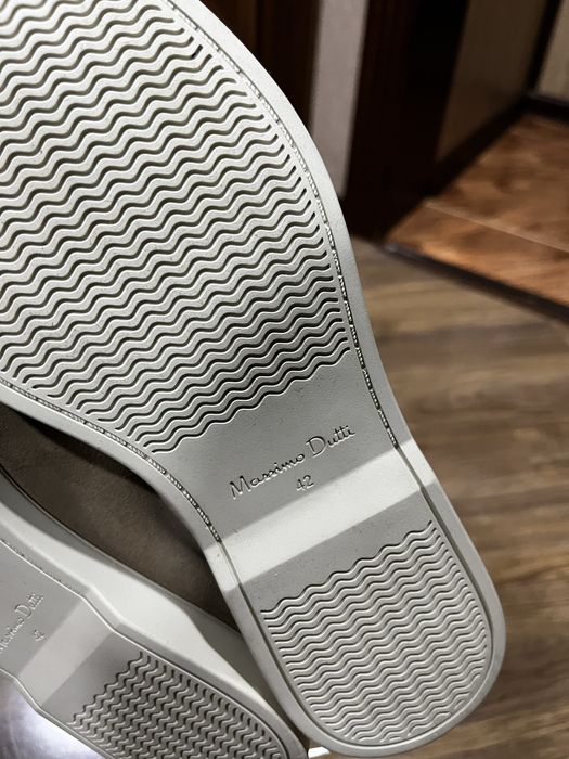 Продаются НОВЫЕ лоферы Massimo Dutti