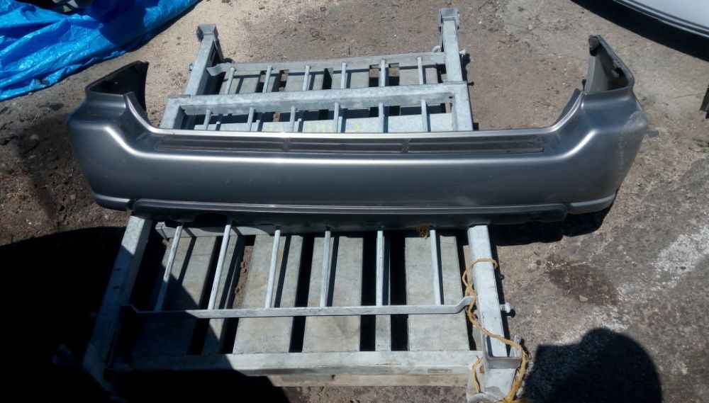 Задний бампер субару