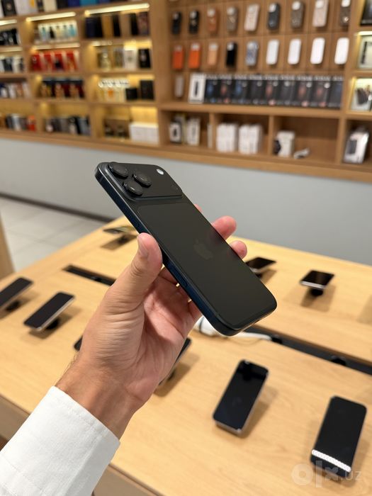 18 Pro Max 256GB Sim+E-Sim