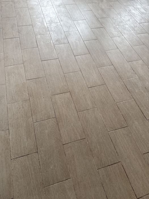 Продается кафель в хорошем состоянии!