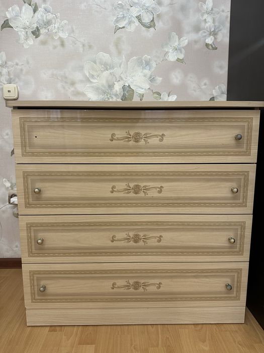 Продам комод 8500