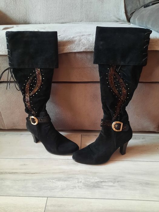 Cizme dama din piele întoarsă!