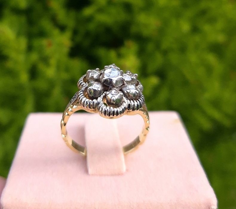 Inel foarte vechi din aur de 14K si diamante naturale