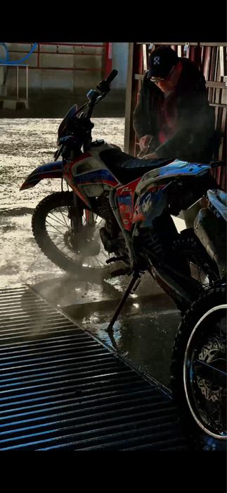 полноразмерный Эндуро Vilimi CC250 (21/18)