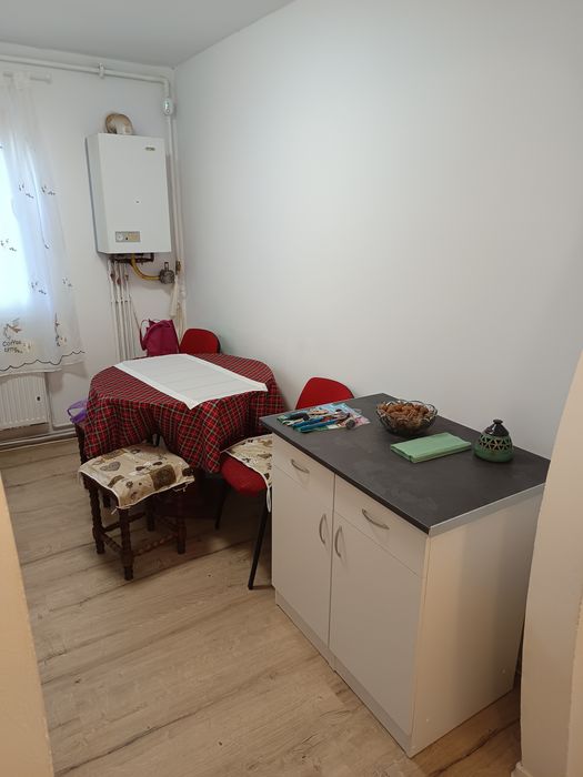 Apartament de închiriat