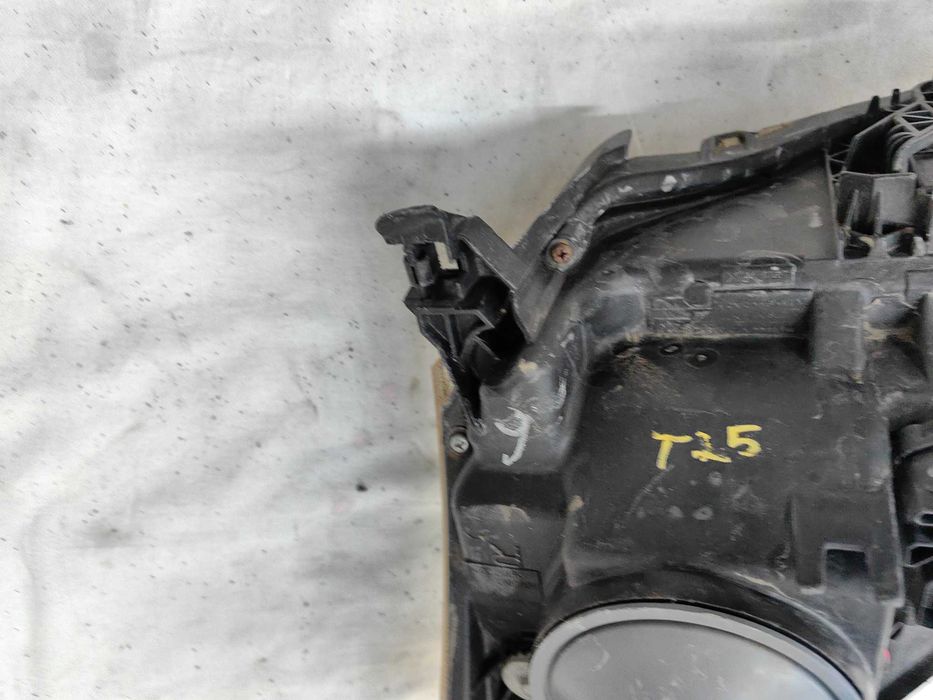 Оригинален фар Тойота Авенсис  Toyota Avensis H7 Feis