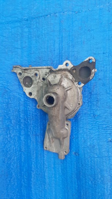 Корпус помпы 6G72 MITSUBISHI