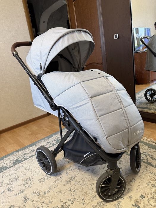 Продам Коляску Kidilo