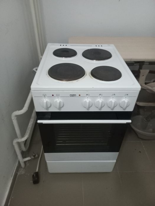 Продам электрическую плиту
