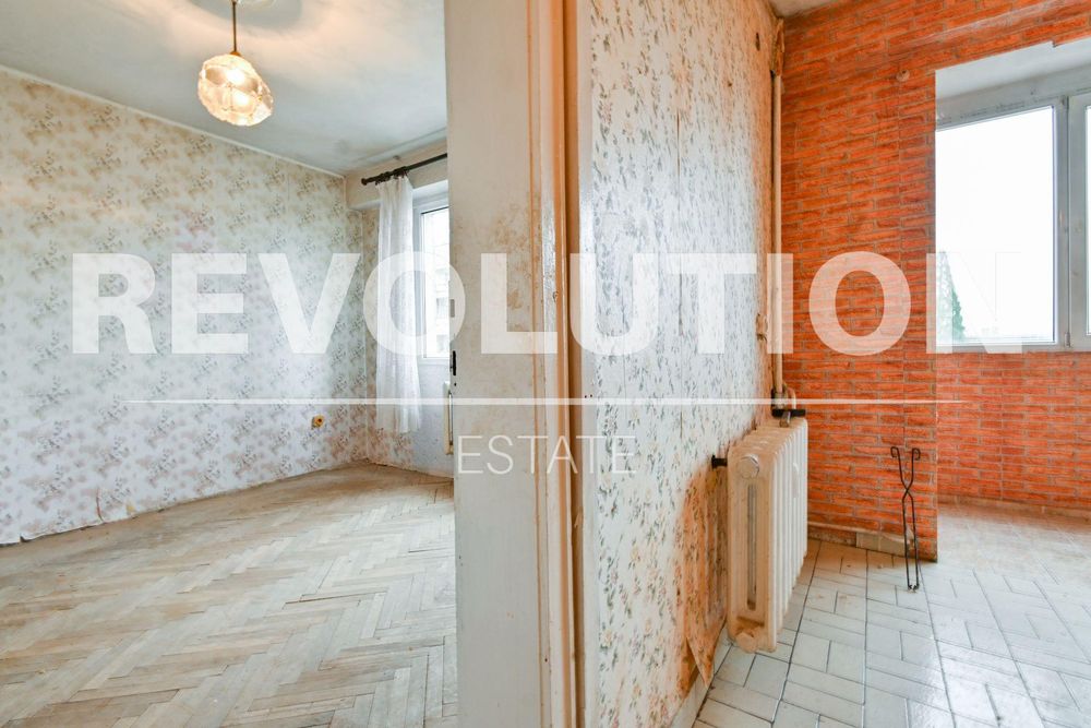 Продава се Двустаен апартамент в София, Борово - 60 кв.м за 1530 €/кв.м - Снимка #2