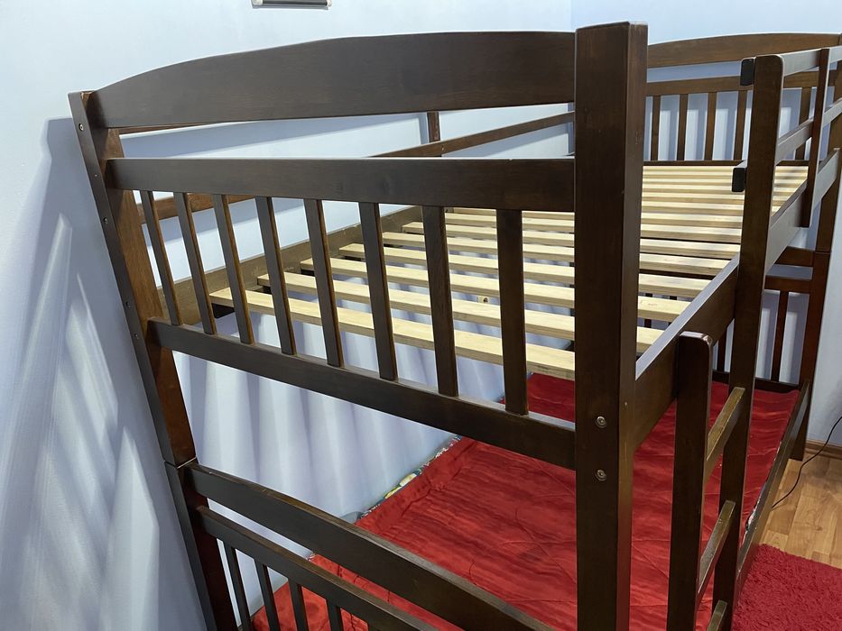 Продам двухярусный кровать