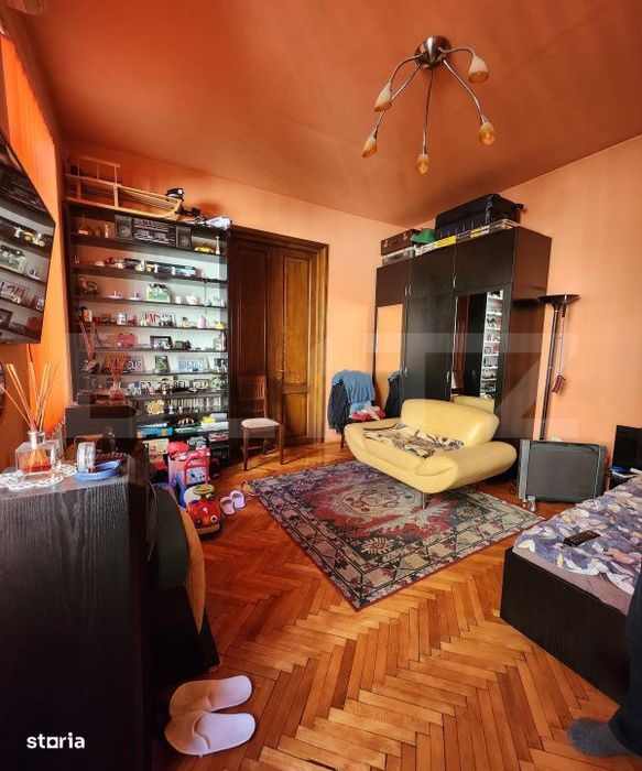 Apartament cu 2 camere, 56 mp, boxa si pod, zona Baritiu, Centru