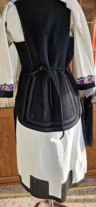 Македонска носия