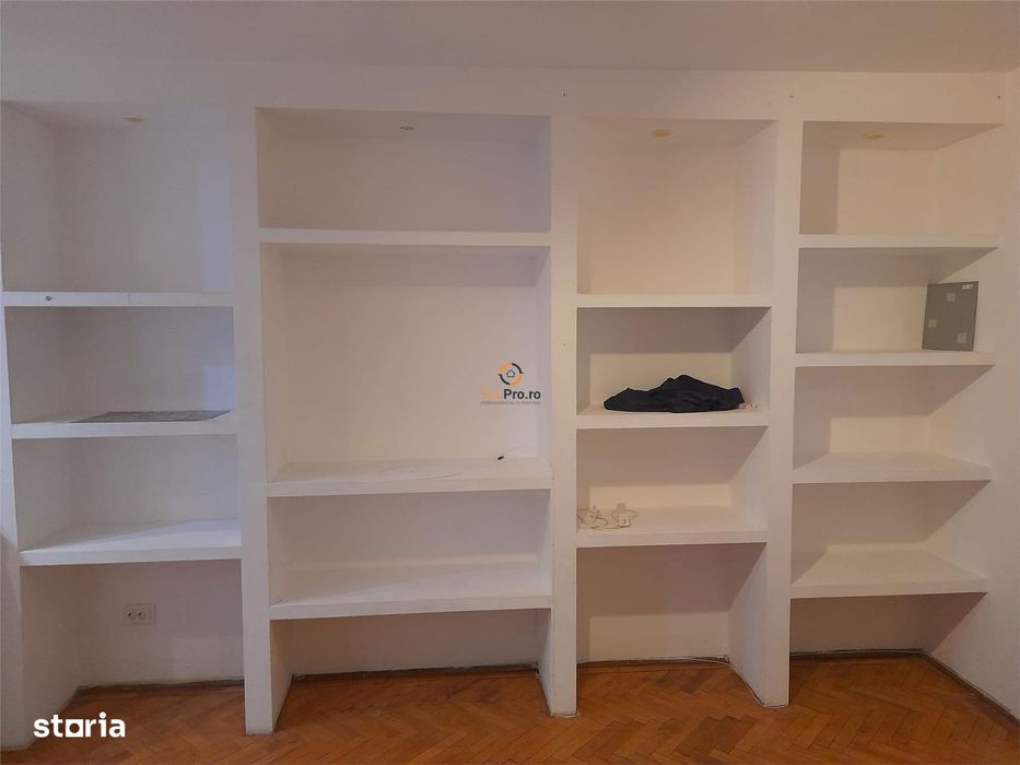 Spatios Etaj 1 Iulius Mall