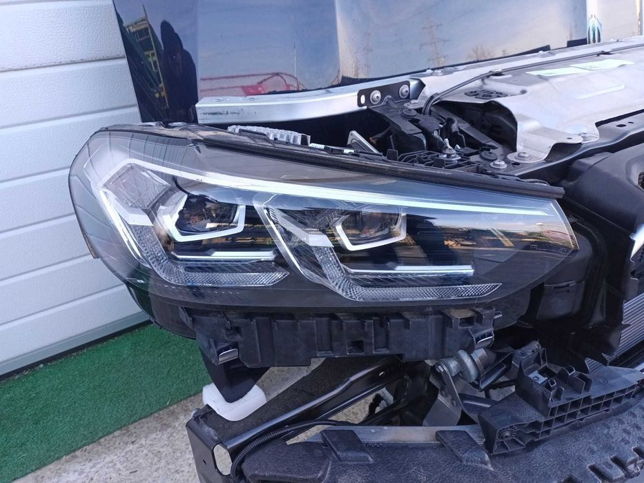 Față completă BMW G02