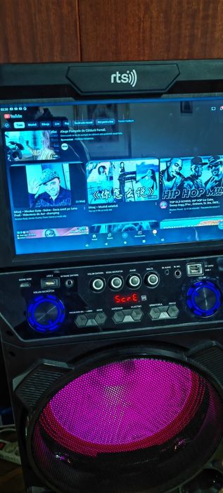 Vând boxa pret 2300 ron