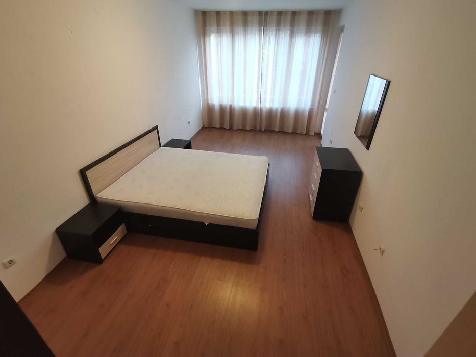 Дава се под наем Двустаен апартамент в Бургас, Възраждане - 77 кв.м за 408 € - Снимка #3