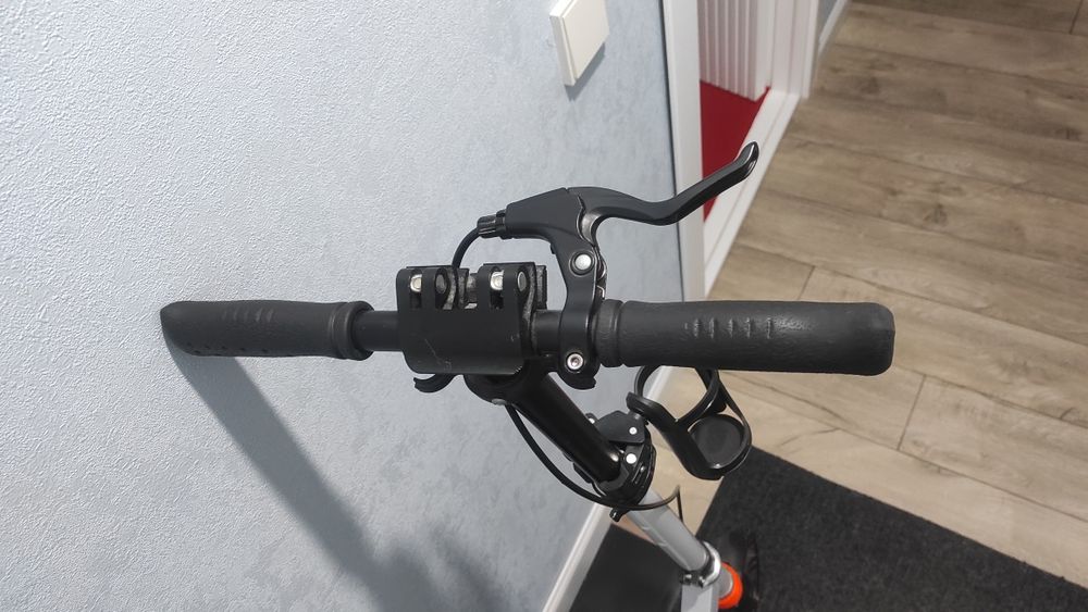 Самокат Scooter белый