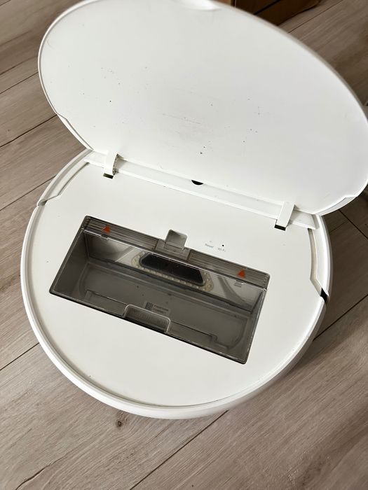 Робот пылесос фирма Xiaomi