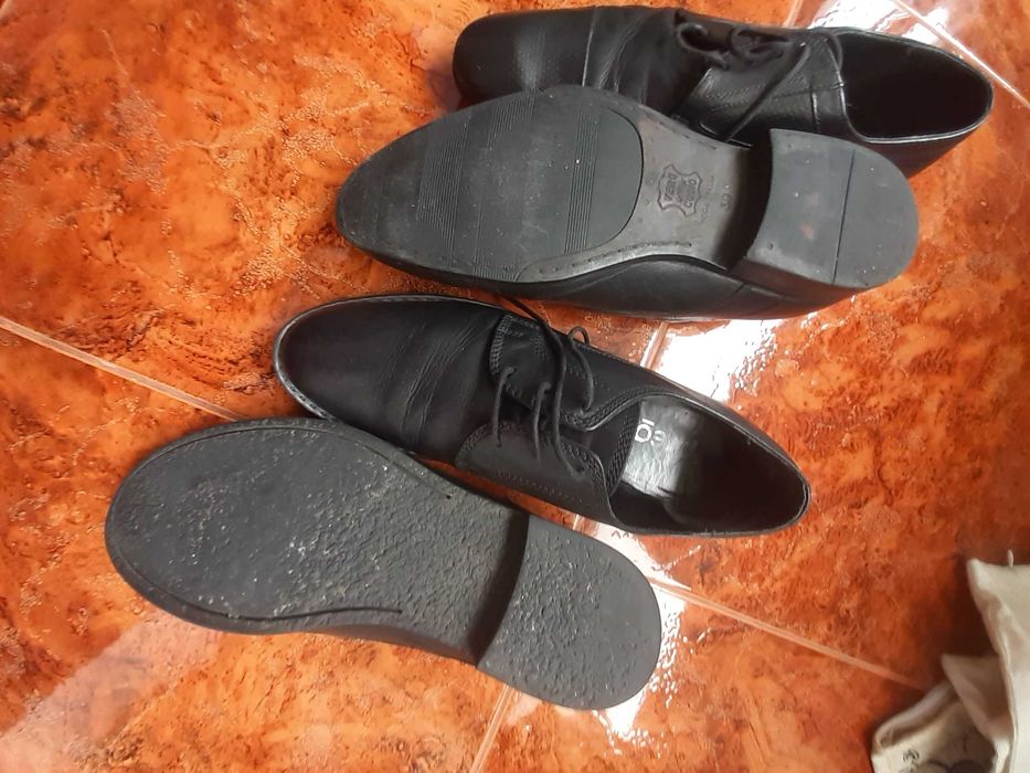 Pantofi din piele nr 39