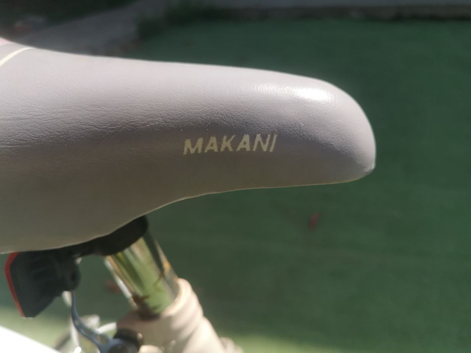 Детски велосипед Makani 16" кошничка и помощни колелета