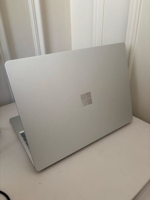 Продаю Microsoft Surface Laptop Go (Model 1943): 2 600 000 so’m