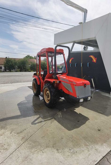 Tractor 4×4 Antonio Carraro