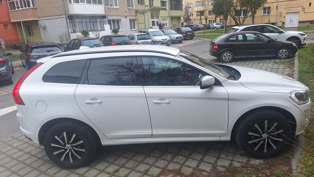 Vând volvo xc60 e6