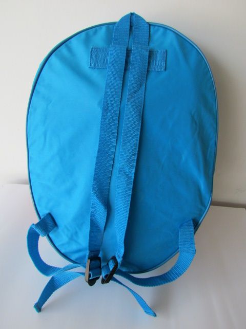 Весела раница с форма на шапка