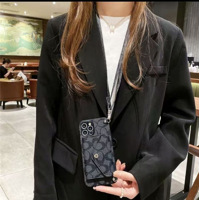 Продаю чехлы на samsung s 24