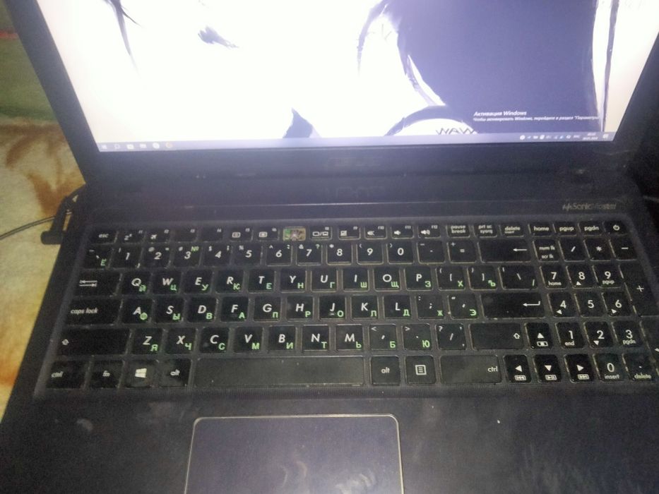 Продаю ноутбук Асус