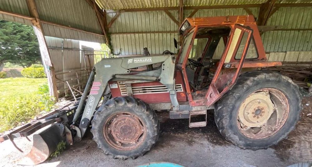 Tractoare și materiale