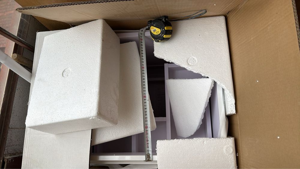 НЕРАЗОПАКОВАН НОВ Шкаф за баня с мивка InterCeramic Akadia 51cm