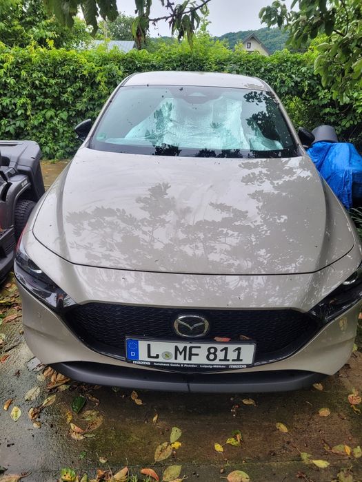 Se vinde Mazda 3 2025