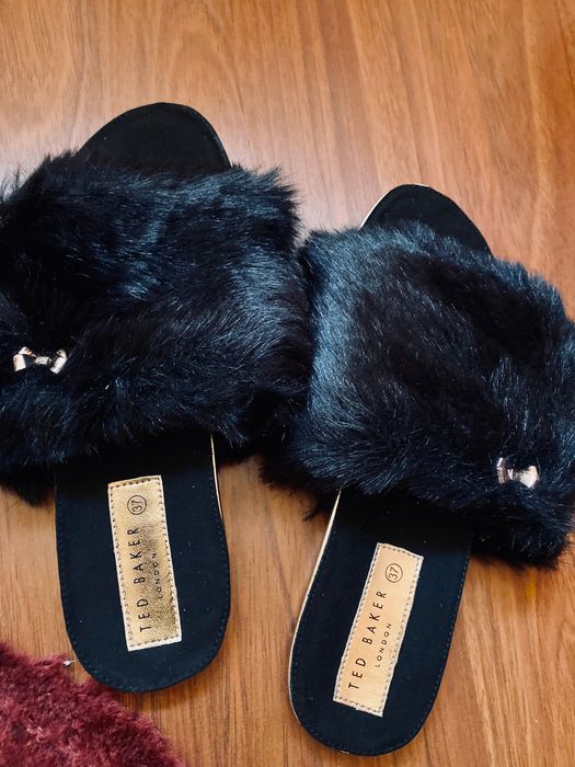 Ted Baker pantofi stiletto si papuci pufosi noi marime 37