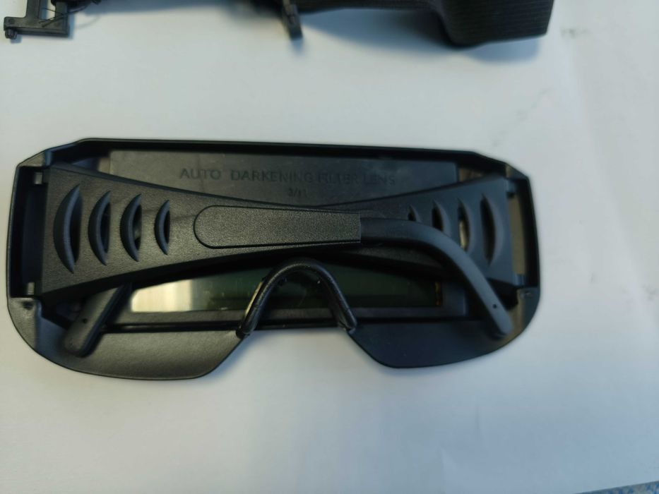Ochelari sudura cu auto-intunecare