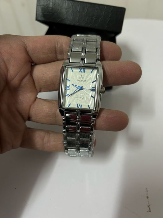 Продам часы