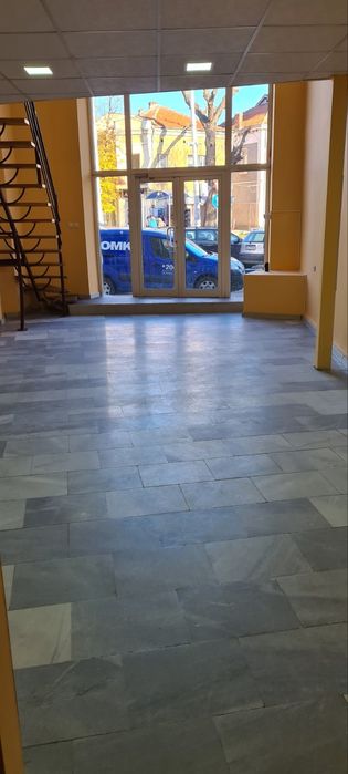 Дава се под наем Магазин в Плевен, Идеален център - 56 кв.м за 688.5 € - Снимка #5