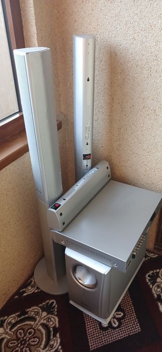 Домашний кинотеатр продаётся почти новая