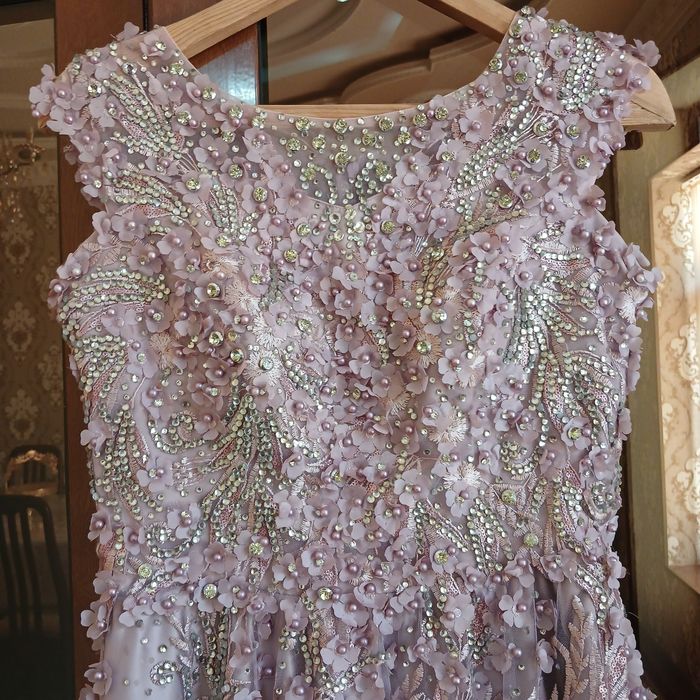 Вечерние платье.